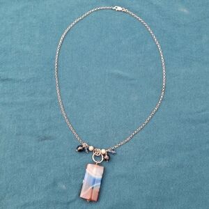 Elegant 925 Silver Necklace And Agate Pendant